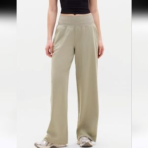 Women's Tan Wide-Leg Pants